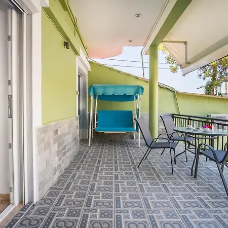 Velvet Thassos 佩弗卡里