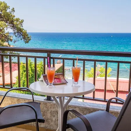 Szálloda Velvet Thassos Pefkári