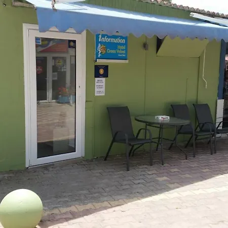 Velvet Thassos מלון 2*